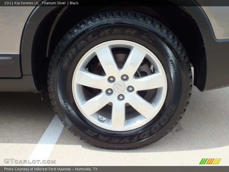 Titanium Silver / Black 2011 Kia Sorento LX