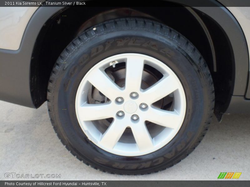 Titanium Silver / Black 2011 Kia Sorento LX