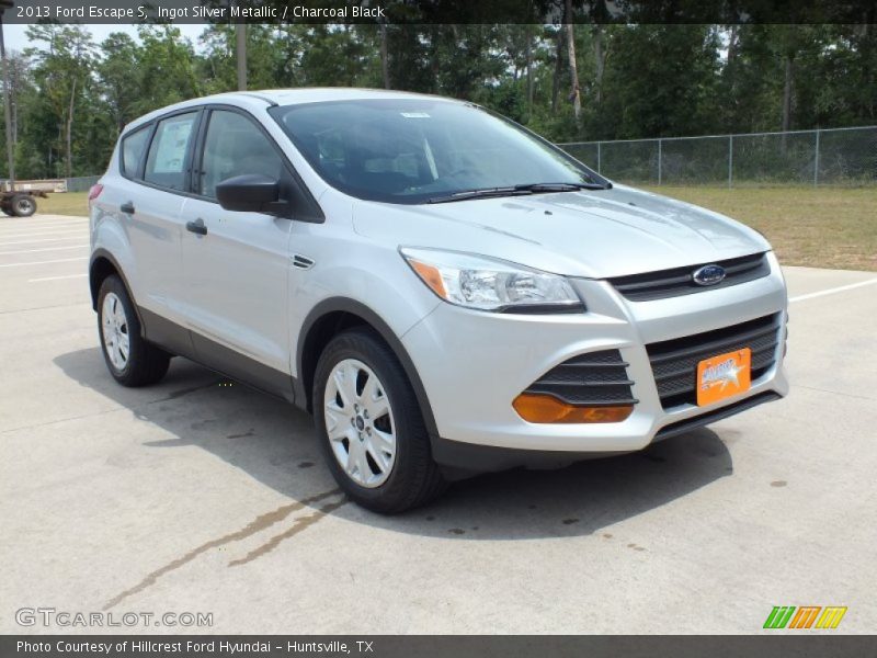 Ingot Silver Metallic / Charcoal Black 2013 Ford Escape S