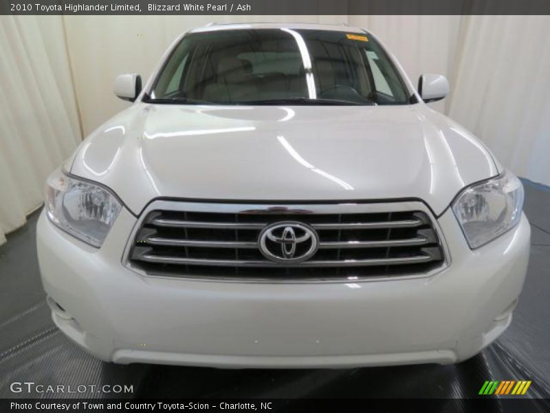 Blizzard White Pearl / Ash 2010 Toyota Highlander Limited