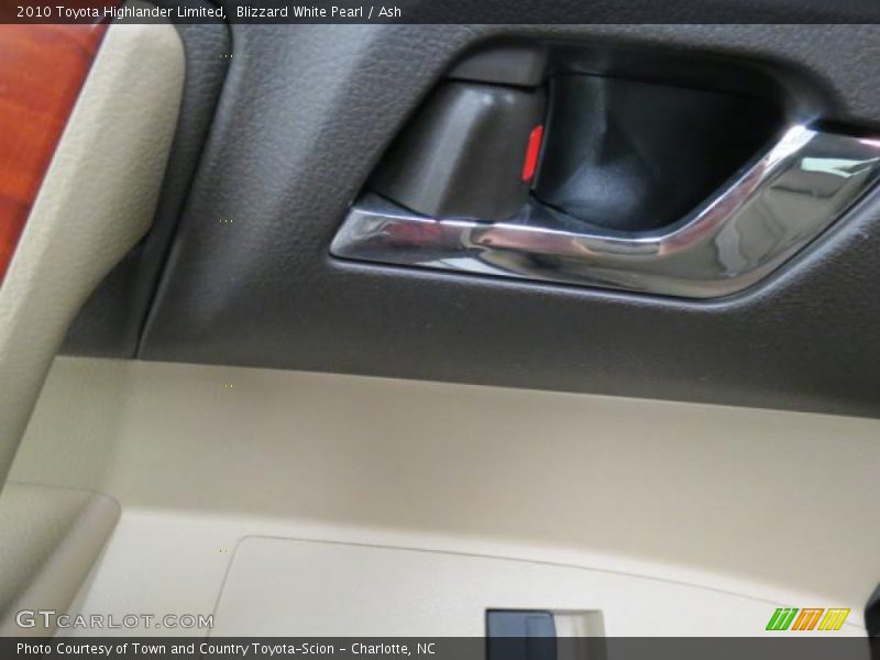 Blizzard White Pearl / Ash 2010 Toyota Highlander Limited
