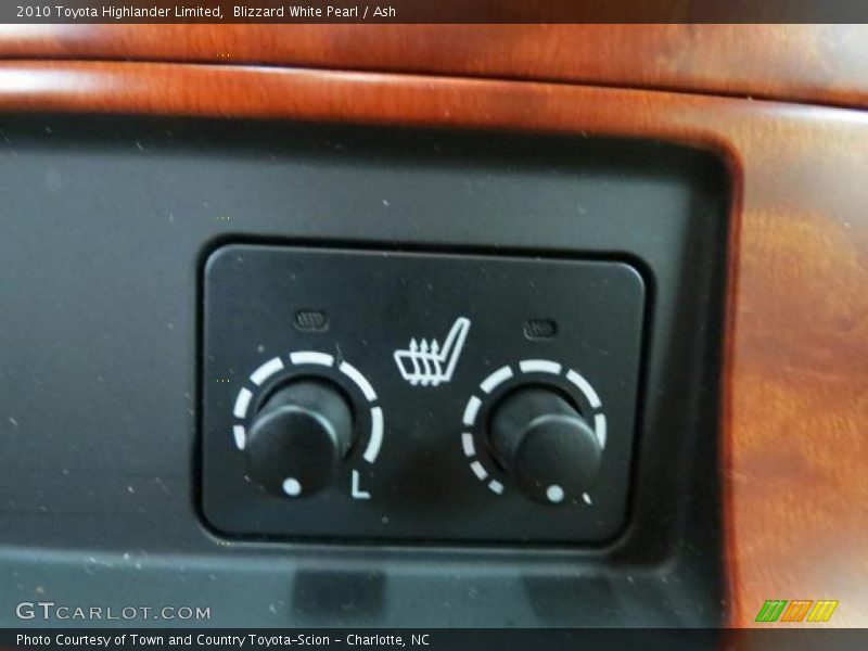 Blizzard White Pearl / Ash 2010 Toyota Highlander Limited