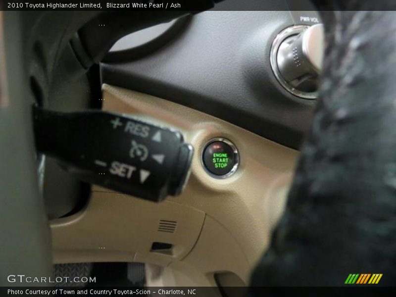 Blizzard White Pearl / Ash 2010 Toyota Highlander Limited