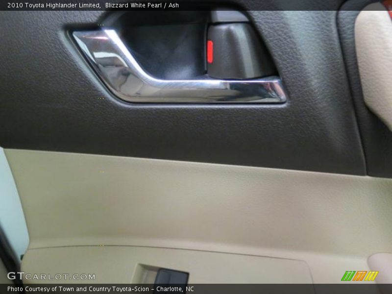 Blizzard White Pearl / Ash 2010 Toyota Highlander Limited