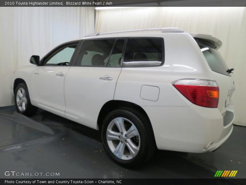 Blizzard White Pearl / Ash 2010 Toyota Highlander Limited