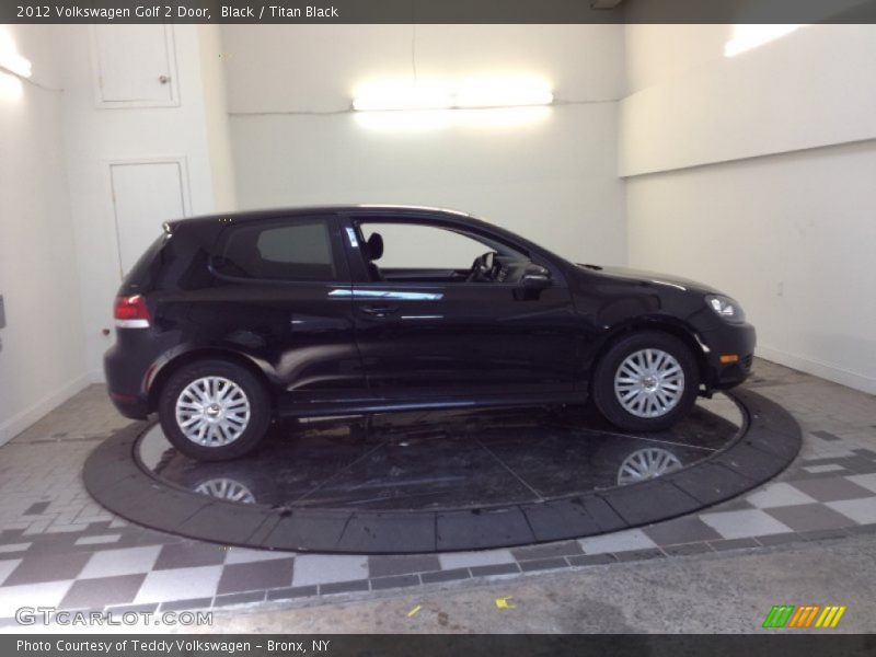Black / Titan Black 2012 Volkswagen Golf 2 Door