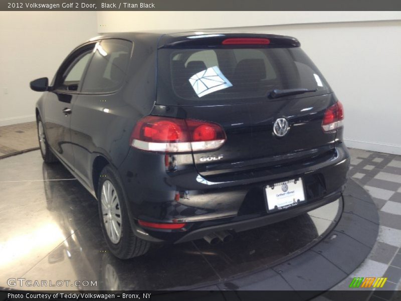 Black / Titan Black 2012 Volkswagen Golf 2 Door