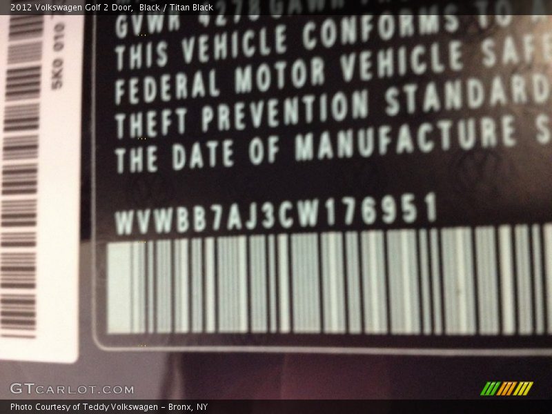 Black / Titan Black 2012 Volkswagen Golf 2 Door