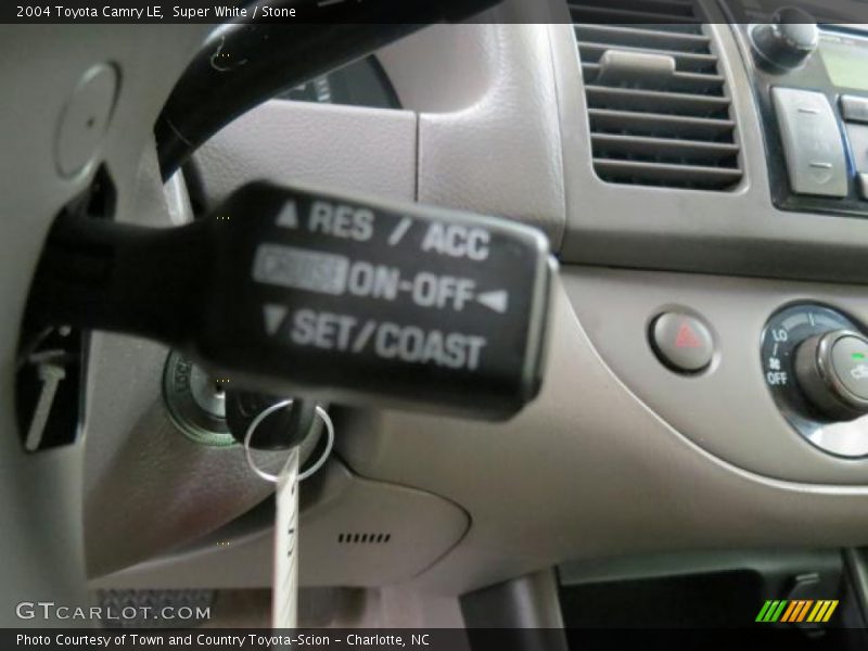 Super White / Stone 2004 Toyota Camry LE