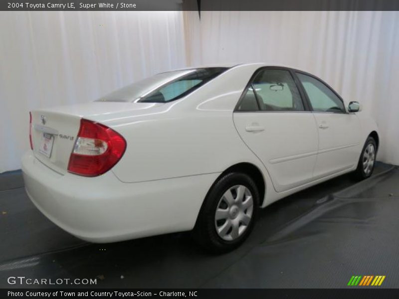 Super White / Stone 2004 Toyota Camry LE