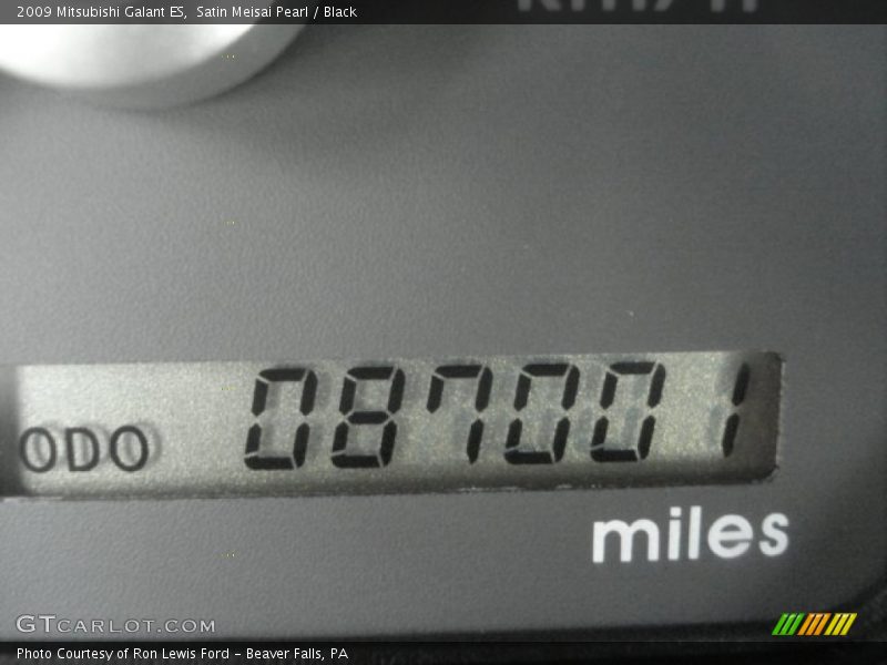Satin Meisai Pearl / Black 2009 Mitsubishi Galant ES