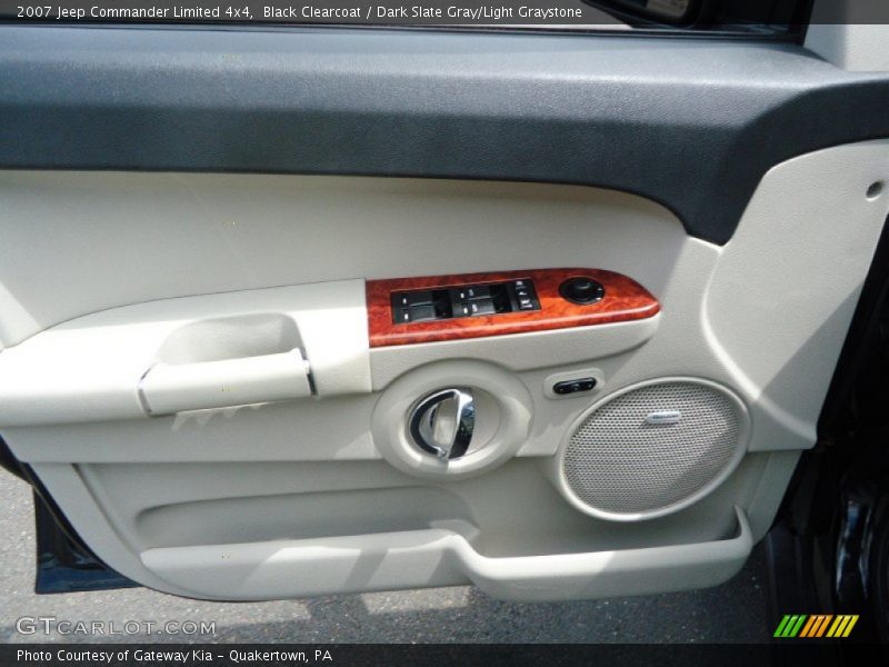 Black Clearcoat / Dark Slate Gray/Light Graystone 2007 Jeep Commander Limited 4x4