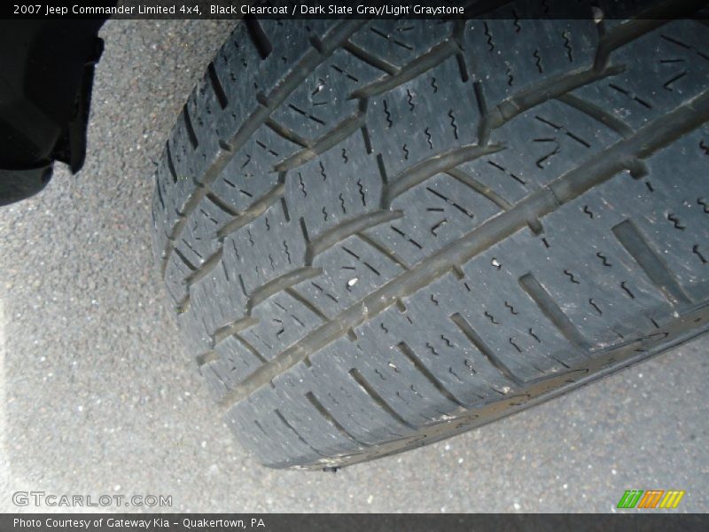 Black Clearcoat / Dark Slate Gray/Light Graystone 2007 Jeep Commander Limited 4x4