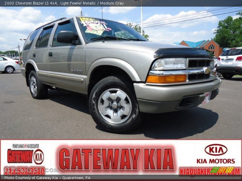 Light Pewter Metallic / Medium Gray 2003 Chevrolet Blazer LS 4x4