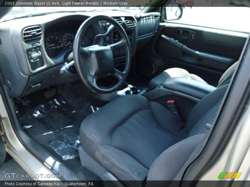 Light Pewter Metallic / Medium Gray 2003 Chevrolet Blazer LS 4x4