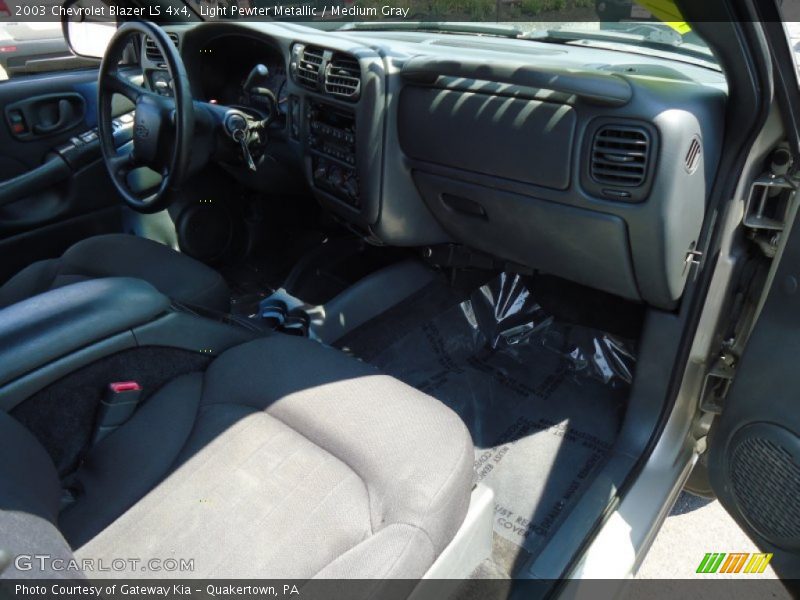 Light Pewter Metallic / Medium Gray 2003 Chevrolet Blazer LS 4x4