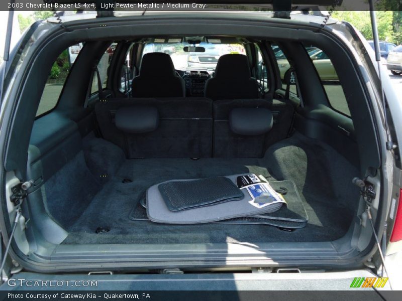 Light Pewter Metallic / Medium Gray 2003 Chevrolet Blazer LS 4x4