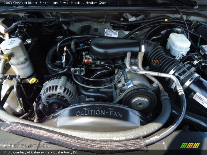 Light Pewter Metallic / Medium Gray 2003 Chevrolet Blazer LS 4x4