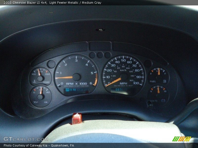 Light Pewter Metallic / Medium Gray 2003 Chevrolet Blazer LS 4x4