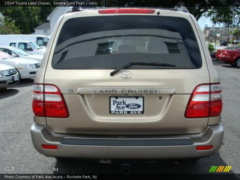 Sonora Gold Pearl / Ivory 2004 Toyota Land Cruiser