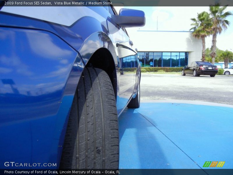 Vista Blue Metallic / Medium Stone 2009 Ford Focus SES Sedan