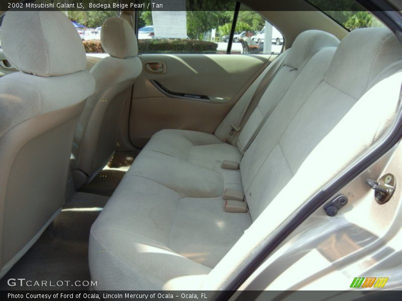 Bodega Beige Pearl / Tan 2002 Mitsubishi Galant LS