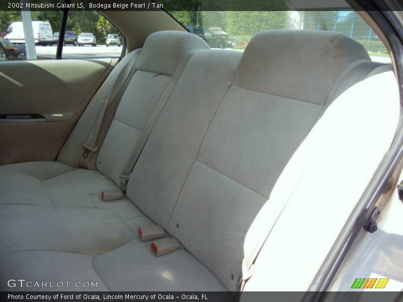 Bodega Beige Pearl / Tan 2002 Mitsubishi Galant LS