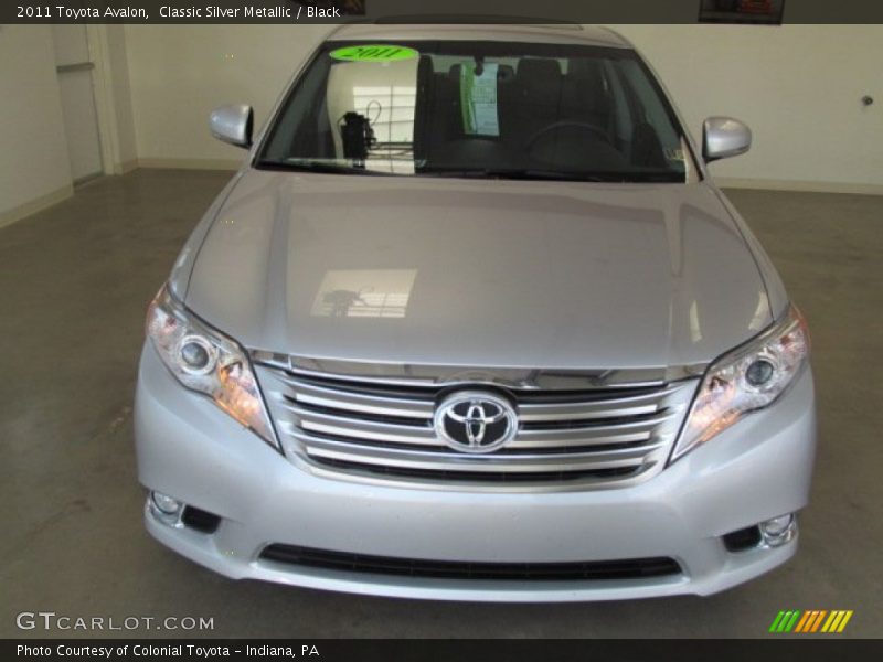 Classic Silver Metallic / Black 2011 Toyota Avalon