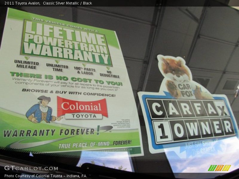 Classic Silver Metallic / Black 2011 Toyota Avalon