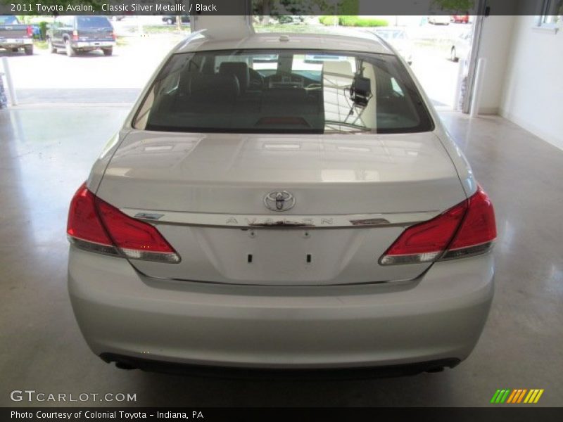 Classic Silver Metallic / Black 2011 Toyota Avalon
