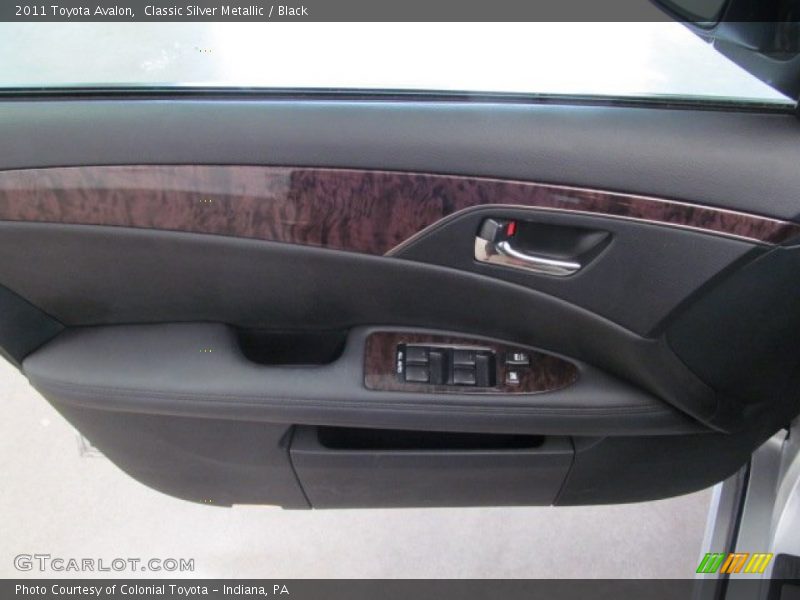 Classic Silver Metallic / Black 2011 Toyota Avalon
