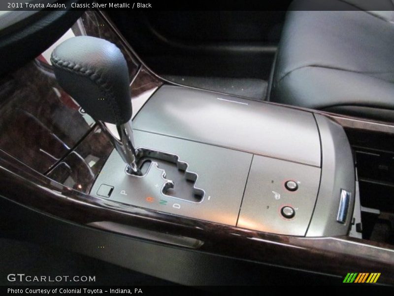Classic Silver Metallic / Black 2011 Toyota Avalon