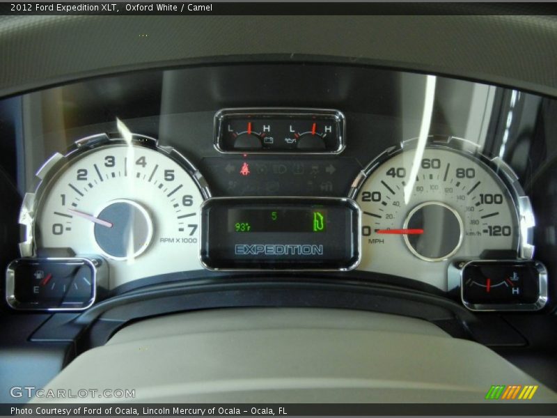Oxford White / Camel 2012 Ford Expedition XLT