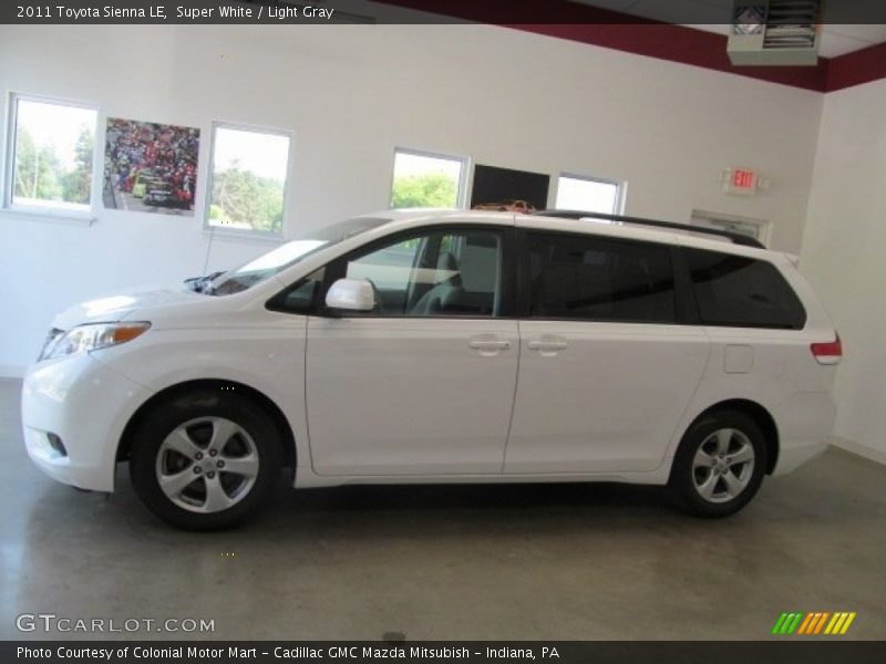 Super White / Light Gray 2011 Toyota Sienna LE
