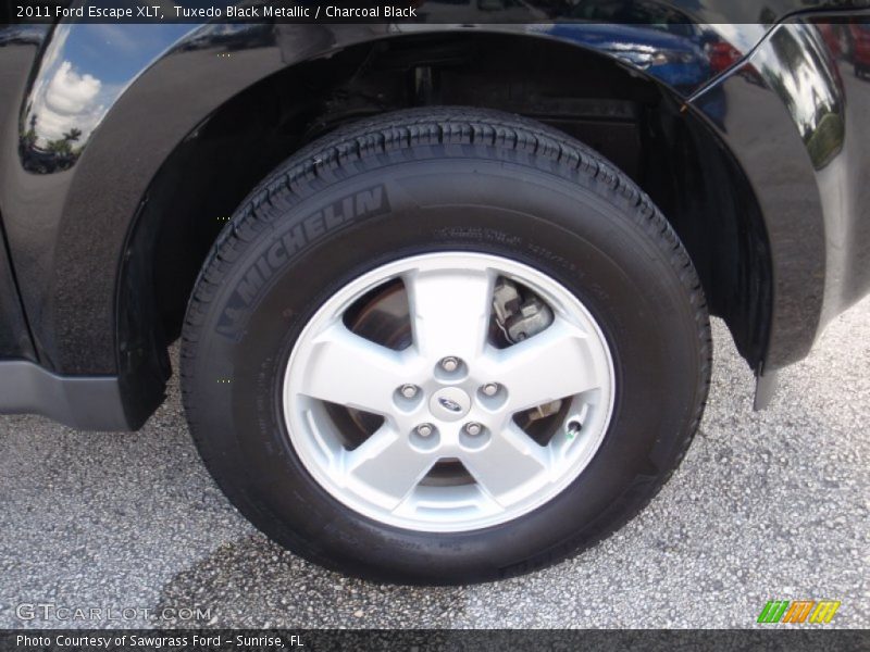 Tuxedo Black Metallic / Charcoal Black 2011 Ford Escape XLT
