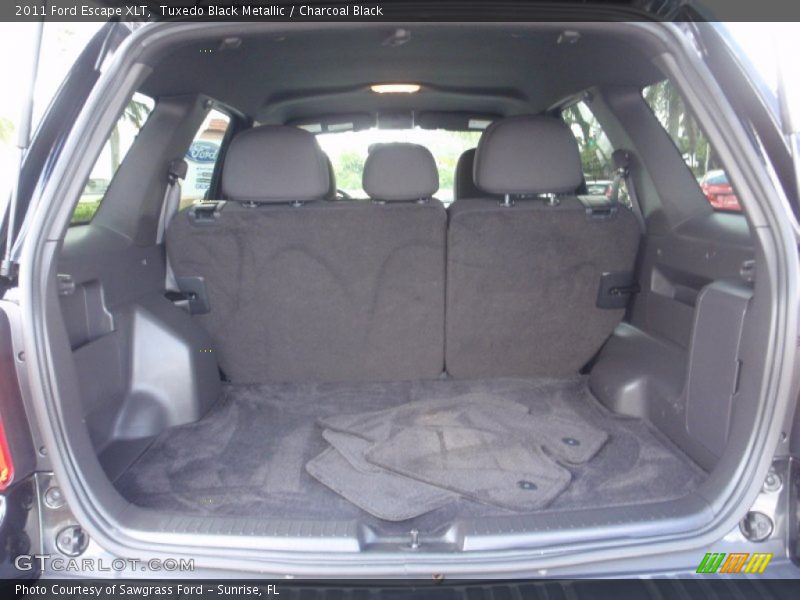 Tuxedo Black Metallic / Charcoal Black 2011 Ford Escape XLT
