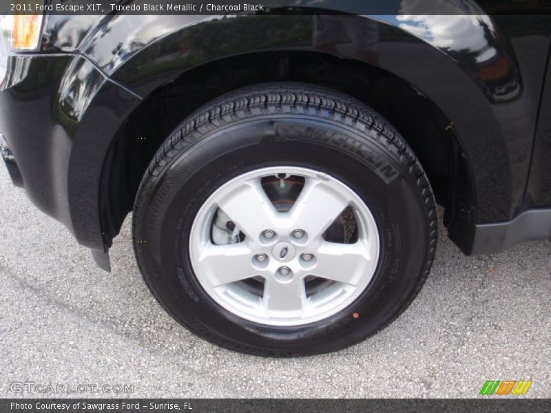 Tuxedo Black Metallic / Charcoal Black 2011 Ford Escape XLT