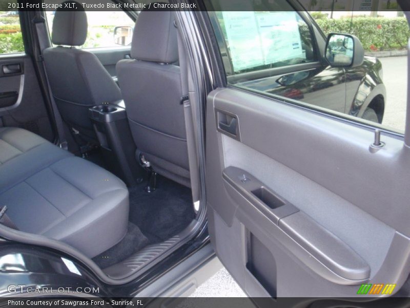 Tuxedo Black Metallic / Charcoal Black 2011 Ford Escape XLT
