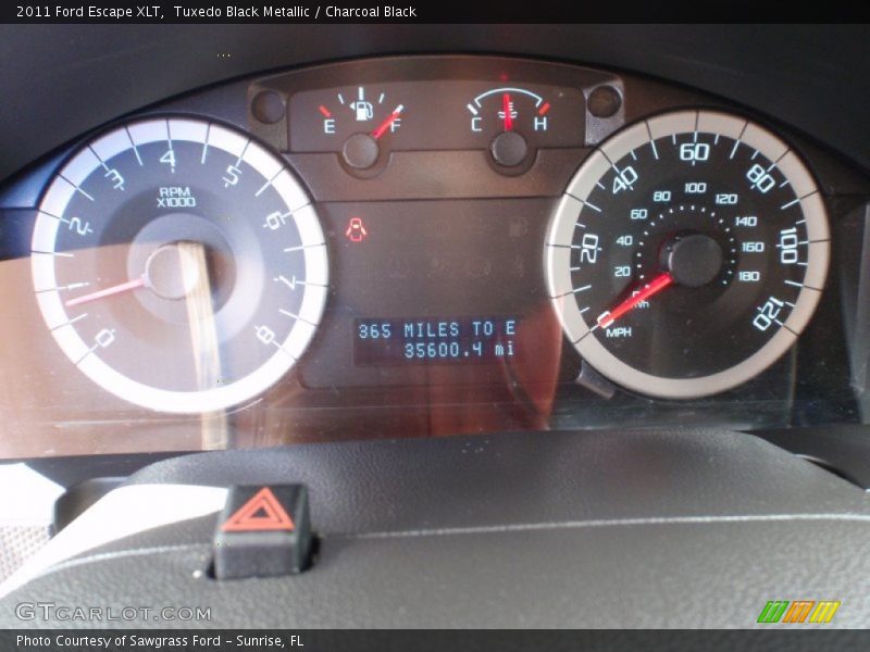 Tuxedo Black Metallic / Charcoal Black 2011 Ford Escape XLT