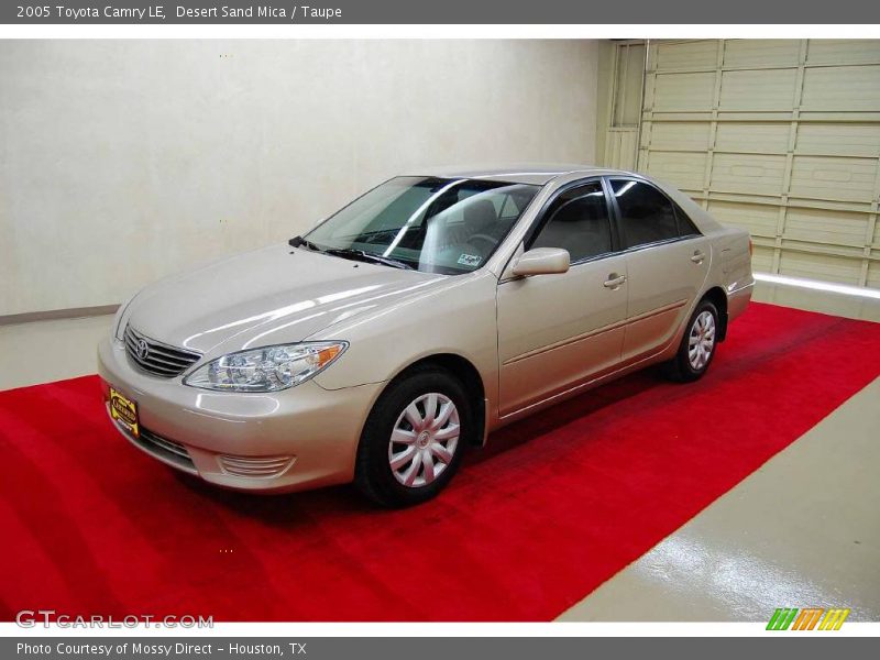 Desert Sand Mica / Taupe 2005 Toyota Camry LE