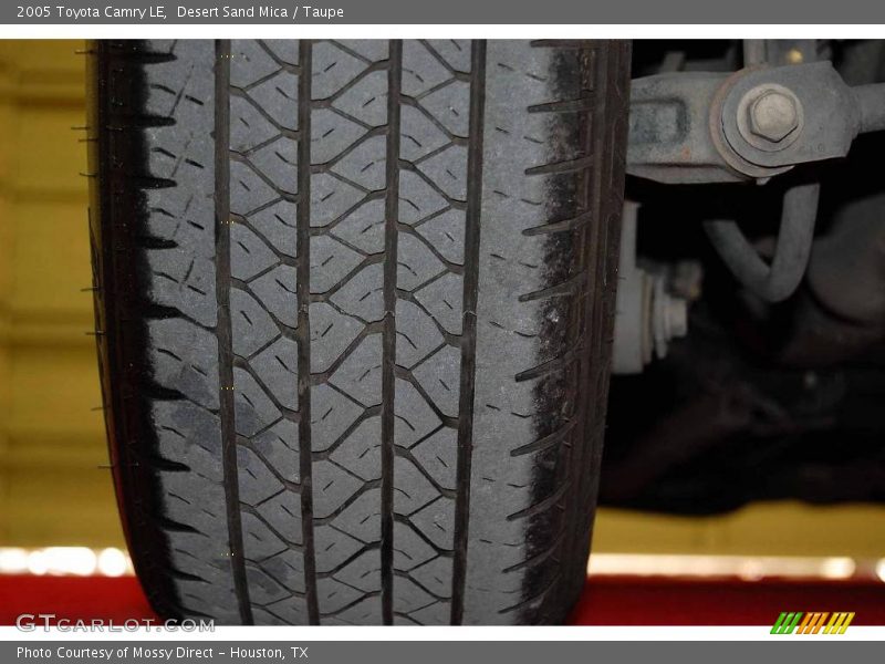 Desert Sand Mica / Taupe 2005 Toyota Camry LE