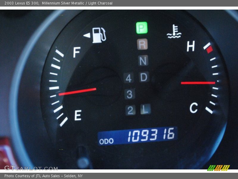 Millennium Silver Metallic / Light Charcoal 2003 Lexus ES 300