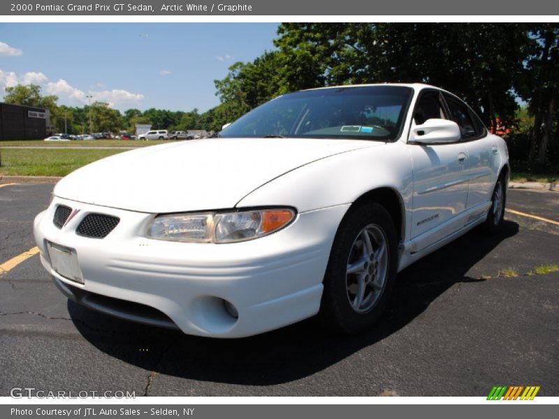 Arctic White / Graphite 2000 Pontiac Grand Prix GT Sedan