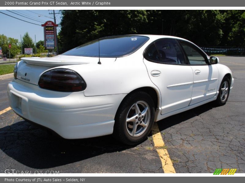 Arctic White / Graphite 2000 Pontiac Grand Prix GT Sedan
