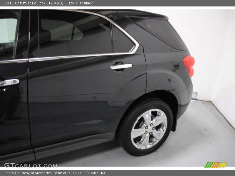 Black / Jet Black 2011 Chevrolet Equinox LTZ AWD
