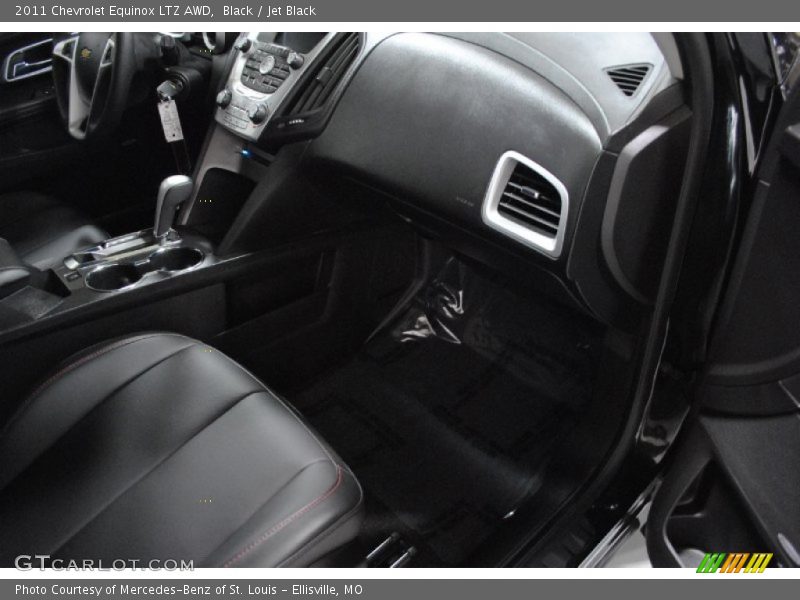 Black / Jet Black 2011 Chevrolet Equinox LTZ AWD
