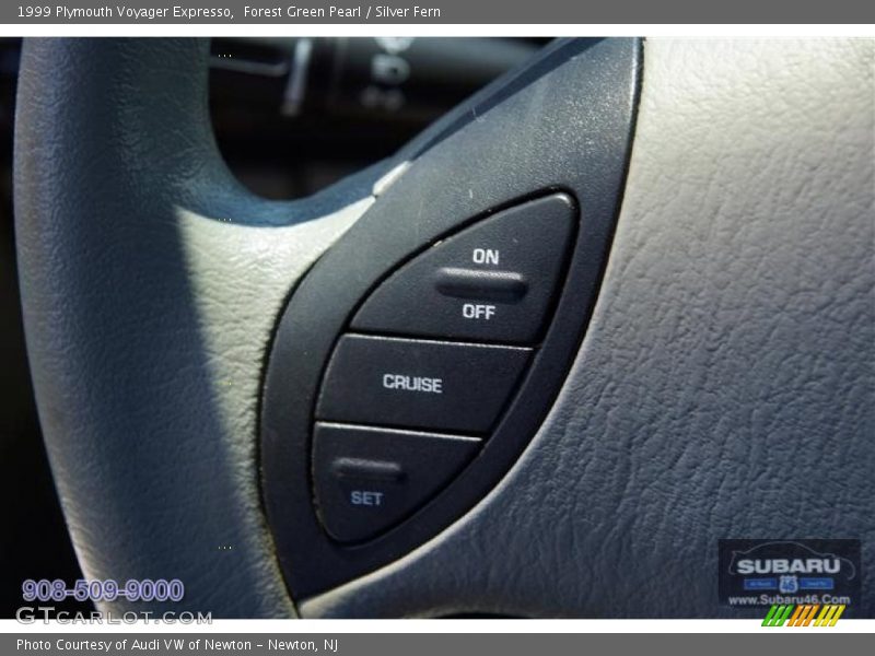 Forest Green Pearl / Silver Fern 1999 Plymouth Voyager Expresso