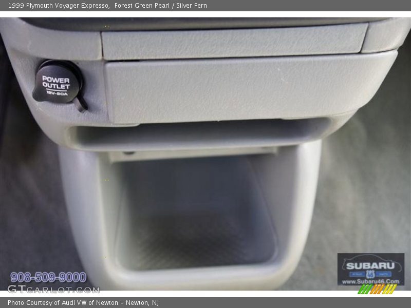 Forest Green Pearl / Silver Fern 1999 Plymouth Voyager Expresso