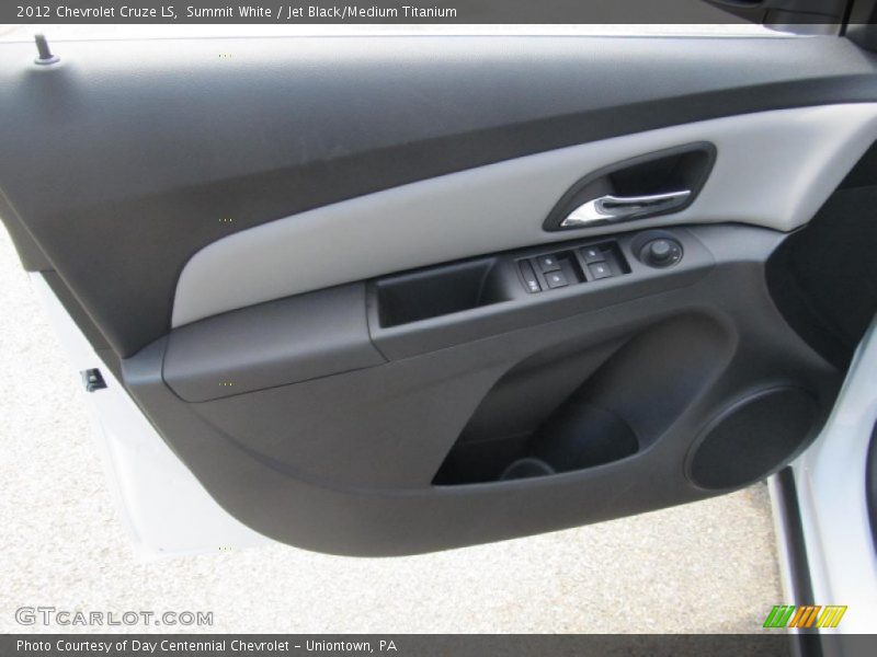 Summit White / Jet Black/Medium Titanium 2012 Chevrolet Cruze LS