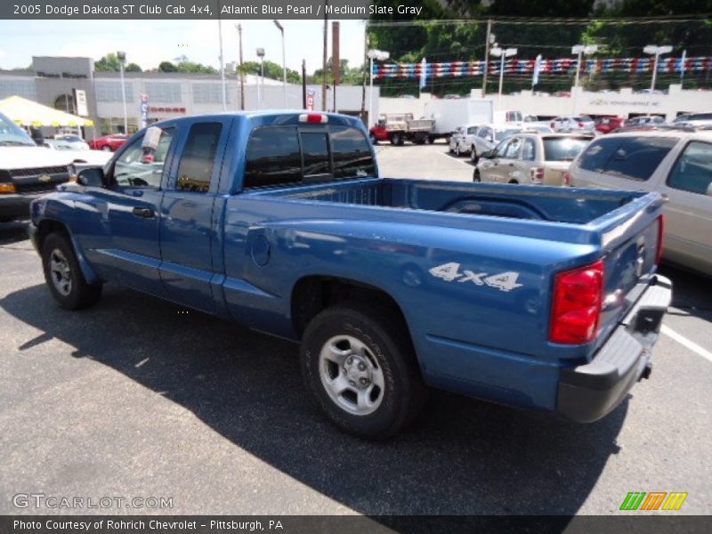 Atlantic Blue Pearl / Medium Slate Gray 2005 Dodge Dakota ST Club Cab 4x4